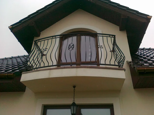 Balustrady zewnętrzne, wewnętrzne